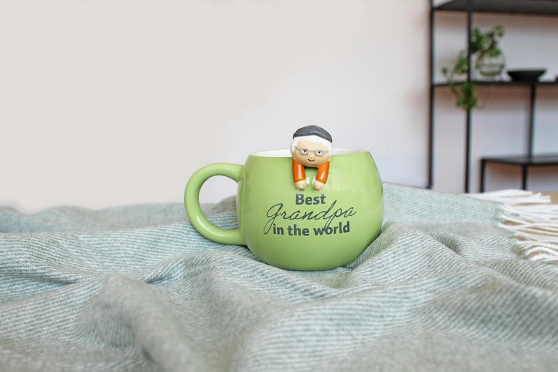 Tazza mug con nonno e scritta “Best grandpa in the world” in ceramica